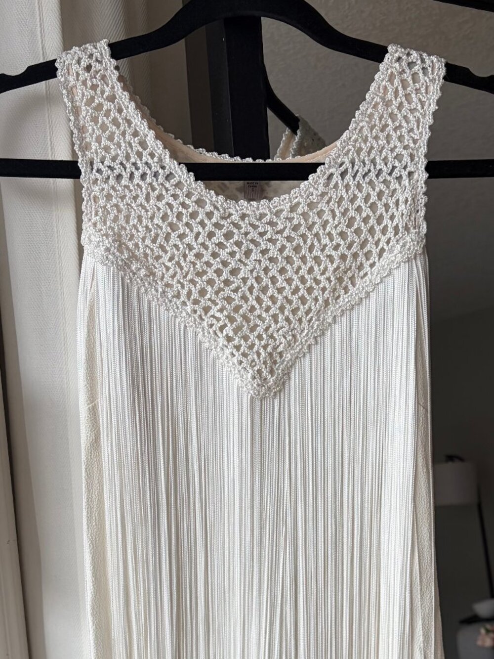 Beautiful cream fringe Guess dress size small